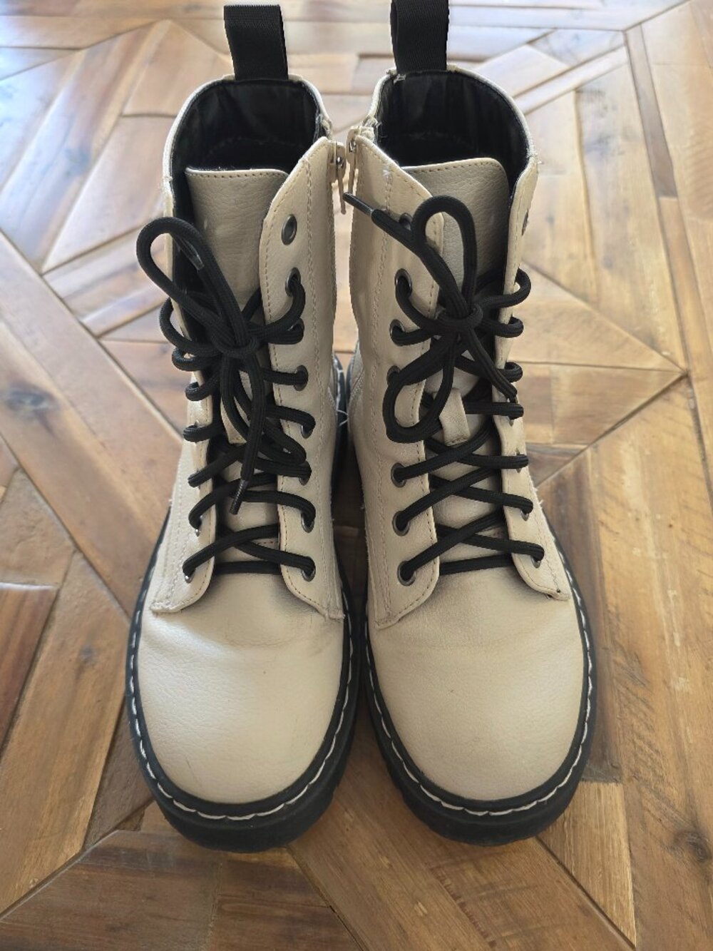 Beige Combat Boots, Womens 7, Sincerely Jules